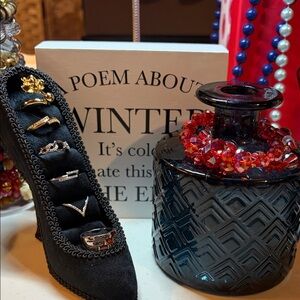 $4 Live Show Listing